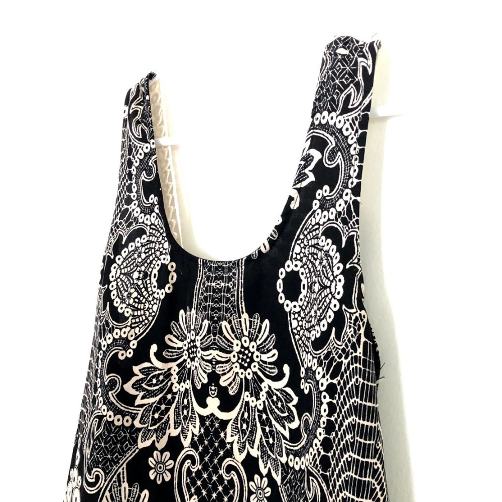 Patterned sleevless blouse - Picture 2 of 4
